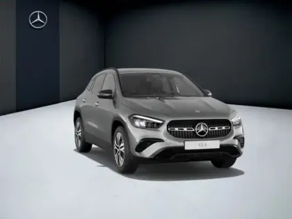 Photo 12 Mercedes GLA 200 d Progressive Line