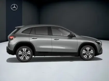 Photo 18 Mercedes GLA 200 d Progressive Line