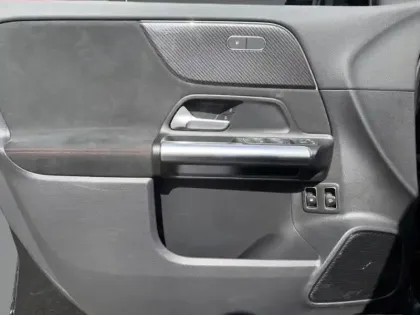 Photo 13 Mercedes GLA 250 e Hybrid EQ AMG Line