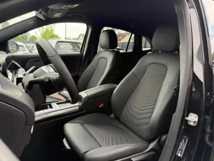 Photo 14 Mercedes GLA 200 d Progressive Line