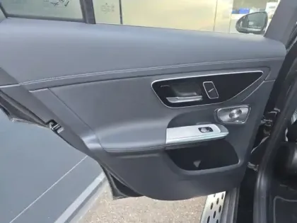 Photo 11 Mercedes GLC  300 e  Hybrid EQ 4MATIC AMG L