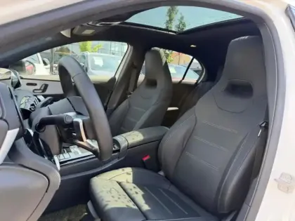 Photo 32 Mercedes Classe A 250 e Hybrid EQ AMG Line