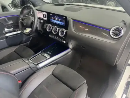 Photo 10 Mercedes GLA 200 d AMG Line