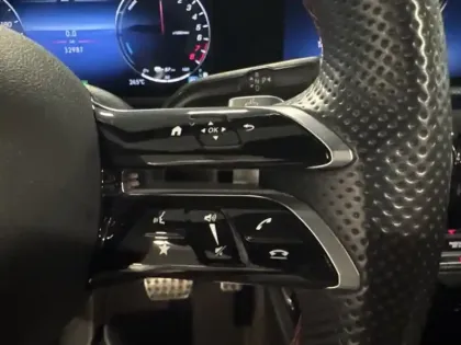Photo 15 Mercedes Classe A 250 e AMG Line