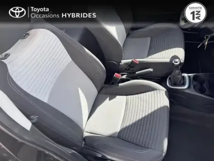 Photo 5 Toyota Yaris  110 VVT-i Dynamic 5p