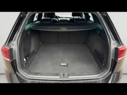 Photo 8 Volkswagen Passat  SW 2.0 TDI EVO 150ch R-Line DSG7 8cv