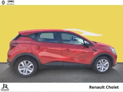 Photo 12 Renault Captur  1.6 E-Tech hybride 145ch Equilibre