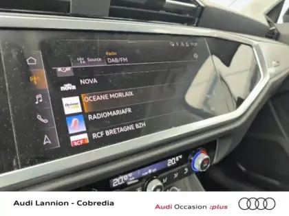 Photo 13 Audi Q3  35 TDI 150ch Design S tronic 7