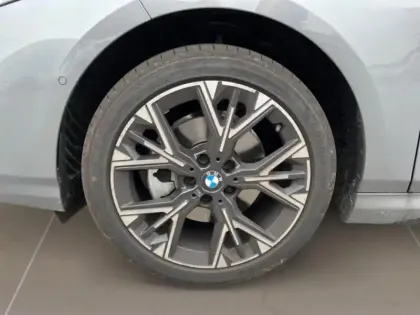 Photo 7 BMW Serie 1 Série 1 116A 122ch M Sport Design DKG7