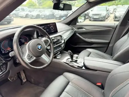 Photo 8 BMW Serie 5 Série 5 Touring 530dA xDrive 286ch M Sport Steptronic