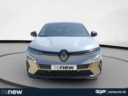 Photo 7 Renault Megane  E-Tech Electric EV60 220ch Iconic super charge -B