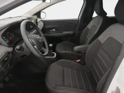 Photo 12 Dacia Jogger  1.0 ECO-G 100ch Extreme 7 places