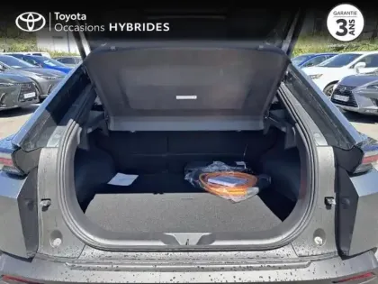 Photo 9 Toyota C-HR + 224ch 77kWh Design Grande Autonomie