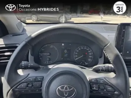 Photo 12 Toyota Yaris  116h Dynamic Business + Programme Toyota Experience 5p MC24