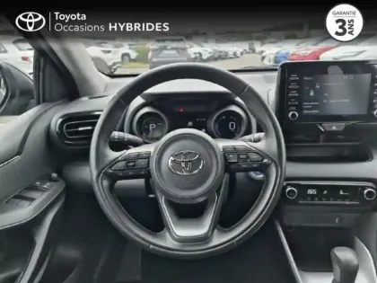 Photo 8 Toyota Yaris  116h Design 5p