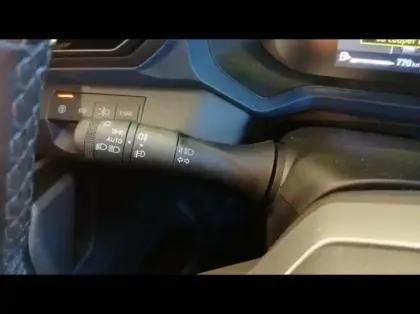 Photo 8 Dacia Duster  1.6 hybrid 140ch Journey