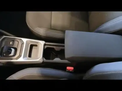 Photo 14 Dacia Duster  1.6 hybrid 140ch Journey