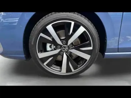 Photo 8 Volkswagen Golf  1.5 eHybrid 204ch VW Edition DSG6