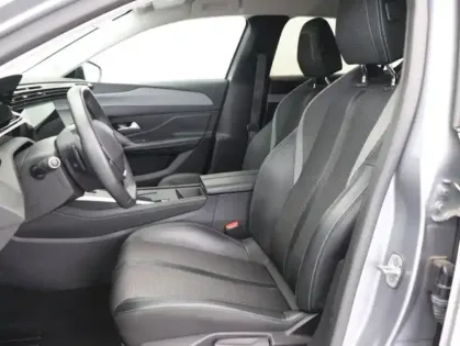 Photo 8 Peugeot 308  1.5 BlueHDi 130ch S&S Allure Pack EAT8