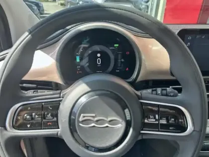 Photo 13 Fiat 500  e 118ch Icône