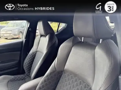 Photo 10 Toyota C-HR  122h Distinctive 2WD E-CVT MY20
