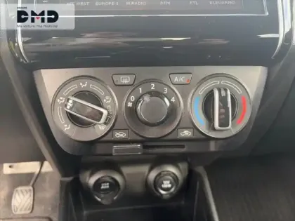 Photo 9 Suzuki Swift  1.2 Dualjet Hybrid 83ch Pack