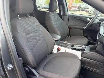 Photo 10 Ford Kuga  2.5 Duratec 190ch FHEV E85 ST-Line BVA