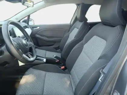 Photo 13 Renault Clio  1.6 E-Tech hybride 145ch Evolution