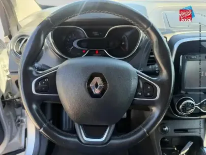 Photo 11 Renault Captur  1.2 TCe 120ch energy Initiale Paris EDC