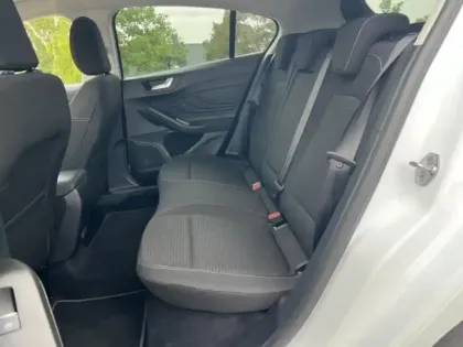 Photo 11 Ford Focus  1.0 EcoBoost mHEV 125ch Titanium X Business