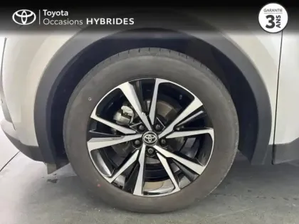 Photo 8 Toyota C-HR  1.8 Hybride 140ch Design MY25