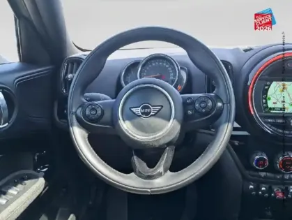Photo 11 Mini Countryman  One 102ch Oakwood BVA7 Euro6d-T
