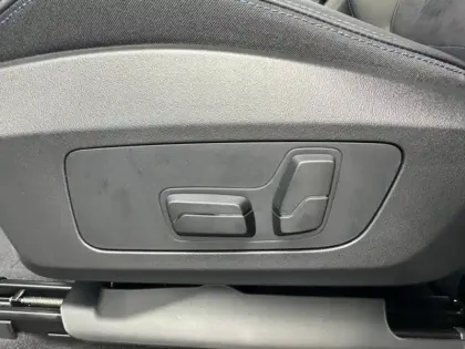 Photo 8 BMW X1  ieDrive20 204ch M Sport