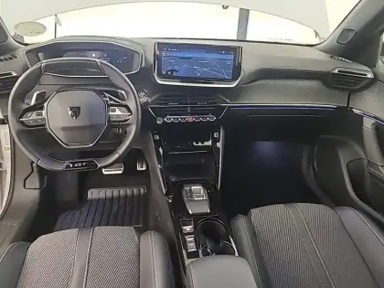Photo 34 Peugeot 2008  Hybrid 136 e-DCS6
