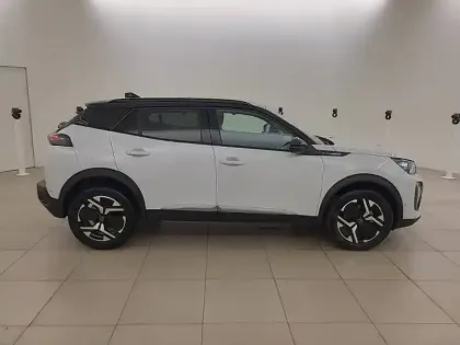 Photo 31 Peugeot 2008  Hybrid 136 e-DCS6