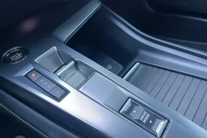 Photo 30 Peugeot 308  PHEV 225 e-EAT8