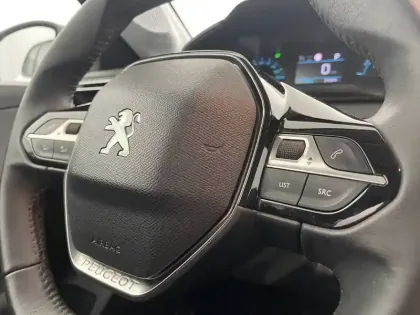 Photo 28 Peugeot 208  Electrique 50 kWh 136ch