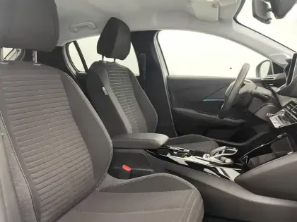 Photo 26 Peugeot 208  Electrique 50 kWh 136ch