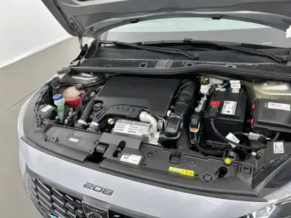 Photo 14 Peugeot 208  PureTech 100 S&S BVM6