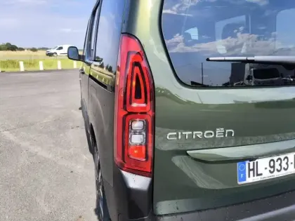 Photo 16 Citroën Berlingo  Diesel 100 ch M Manuelle