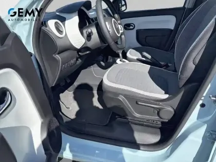 Photo 8 Renault Twingo  III E-Tech