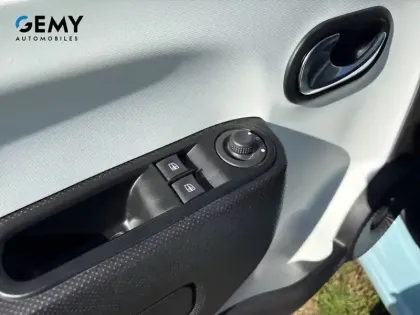 Photo 11 Renault Twingo  III E-Tech
