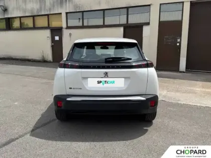 Photo 33 Peugeot 2008  Moteur électrique 136 ch