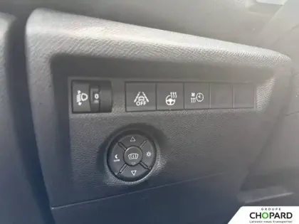 Photo 19 Citroën C4 e- 136 ch Automatique