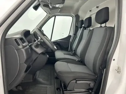 Photo 8 Renault Master  FGN TRAC F3500 L2H2 BLUE DCI 135