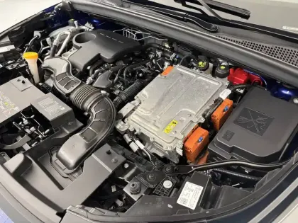 Photo 35 Renault Captur  E-Tech full hybrid 145 ch