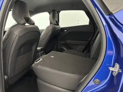 Photo 38 Renault Captur  E-Tech full hybrid 145 ch