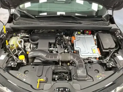 Photo 12 Renault Captur  E-Tech 145 - 21