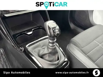 Photo 16 Citroën C3  Turbo 100 ch Manuelle