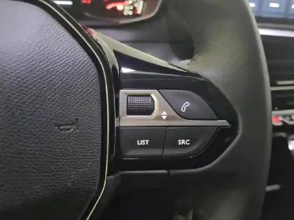 Photo 30 Peugeot 208  PureTech 75 S&S BVM5